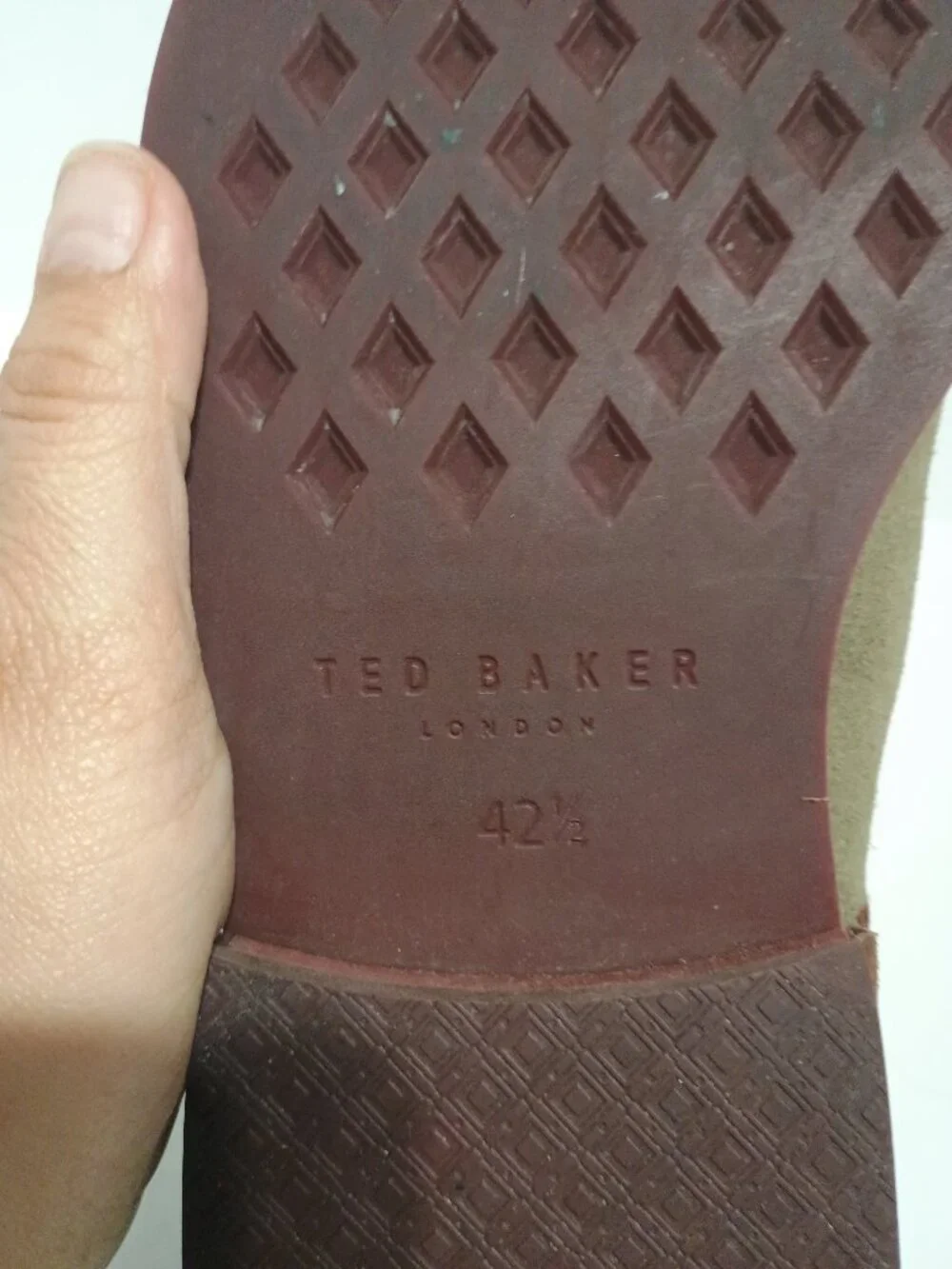 Ted Baker London Secaint Taupe Suede Chelsea Ankle Boots Men’s 9.5 US 42.5 EU